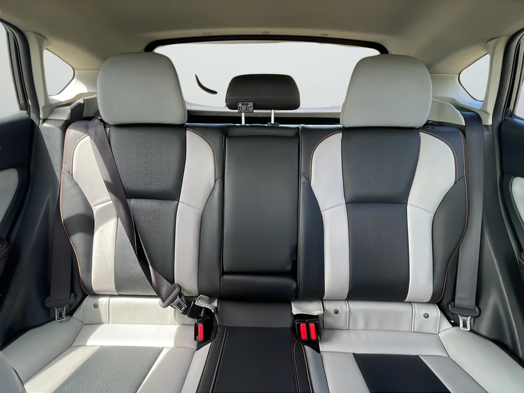 Used 2018 Gray Subaru 2.0i Limited image 40