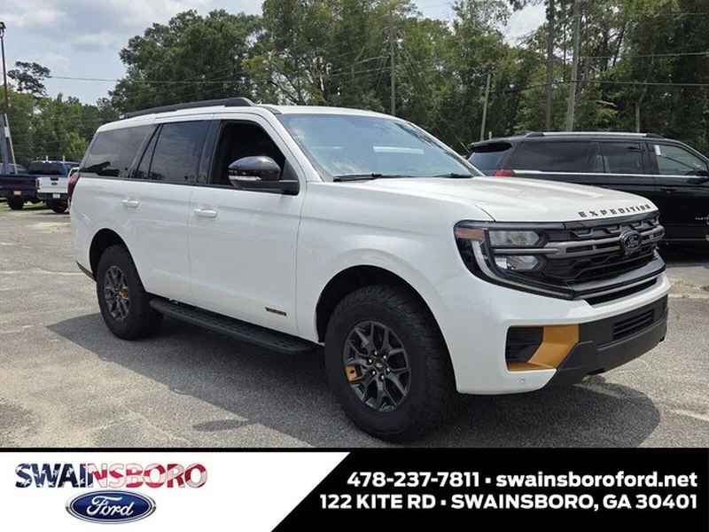 New 2026 Star White Metallic Tri-Coat Ford Tremor® image 1