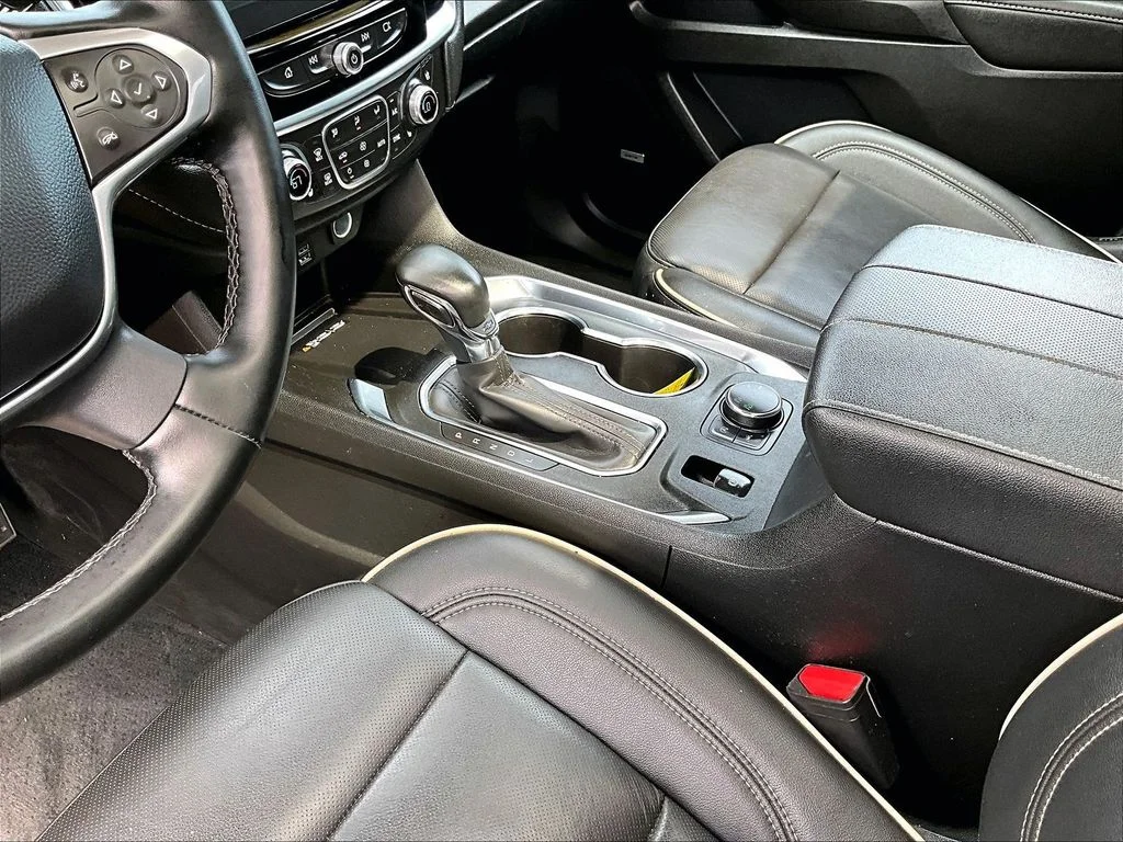 Used 2023 Black Chevrolet Premier image 22