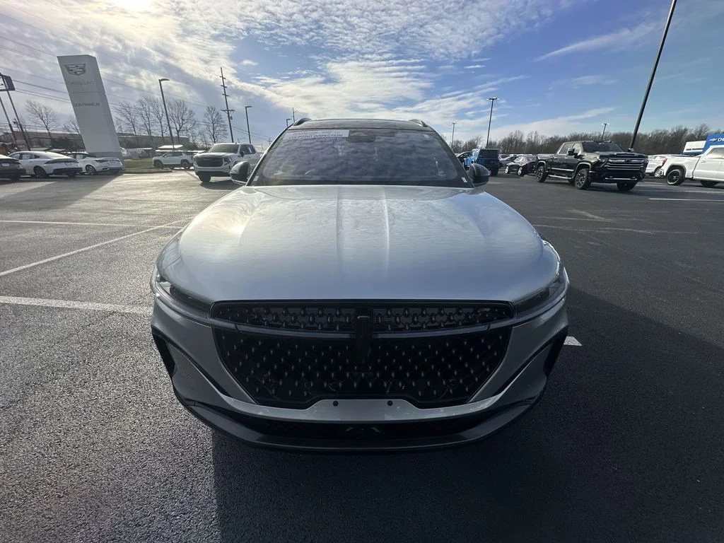 Used 2025 Silver Lincoln Reserve image 27