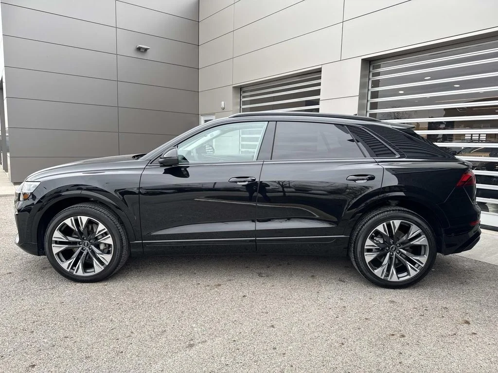 Used 2025  Audi  image 4