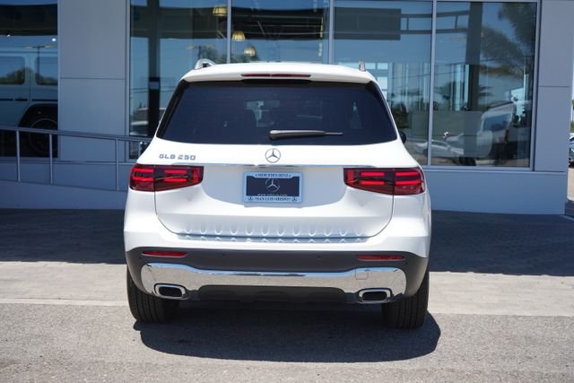 Used 2026  Mercedes-Benz GLB 250 image 7