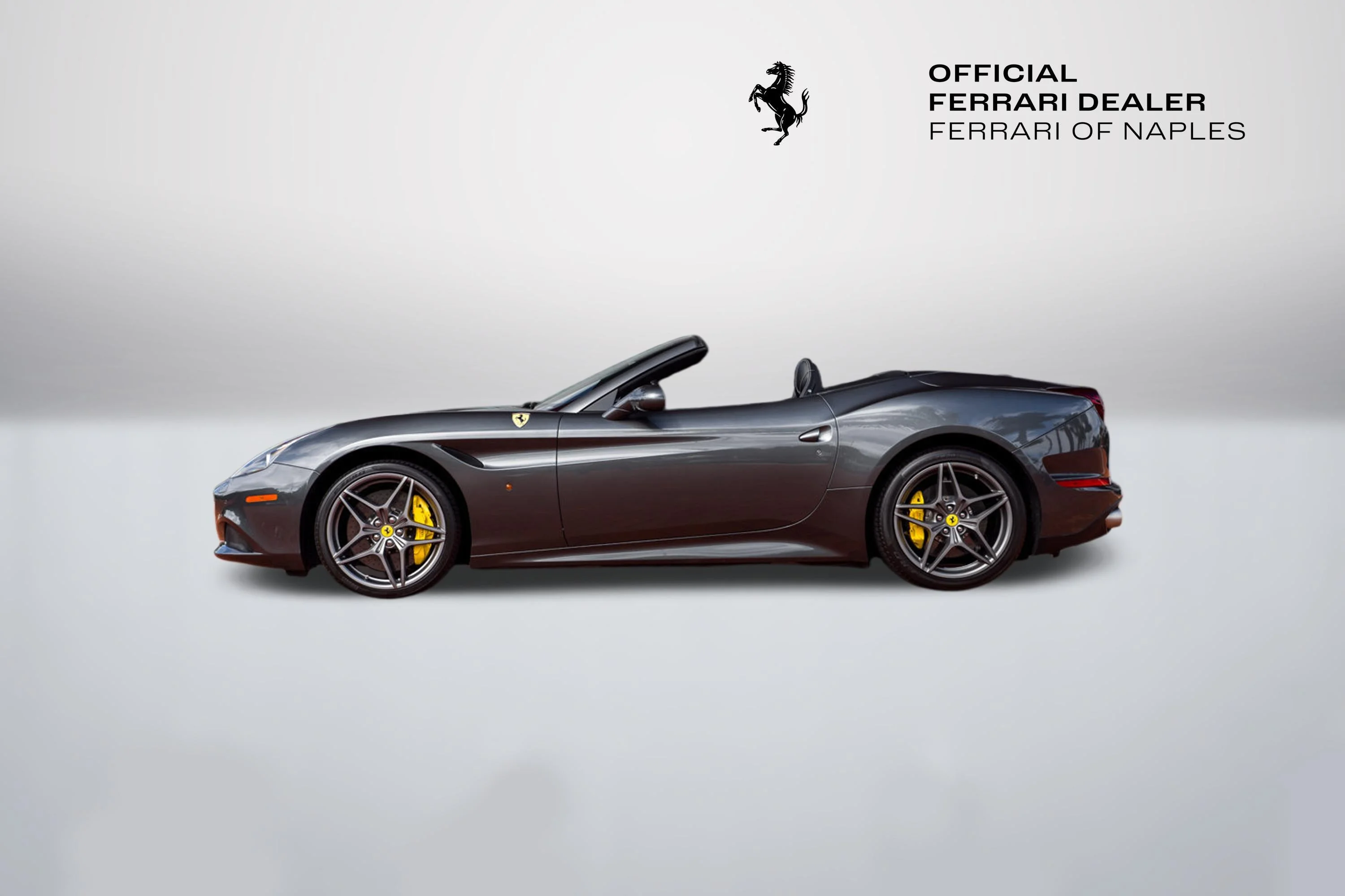 Used 2016 Grigio Silverstone Ferrari T image 4
