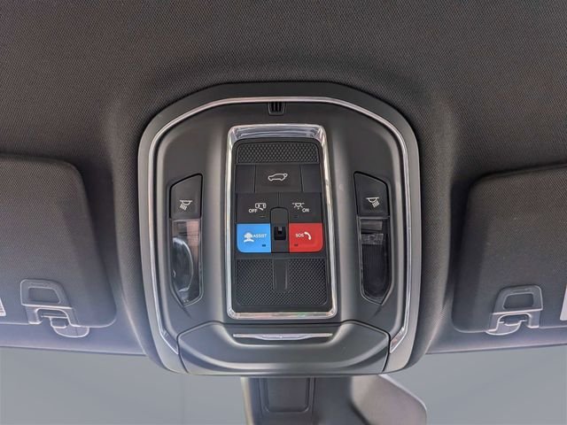 Used 2024 Gray Jeep Altitude image 23