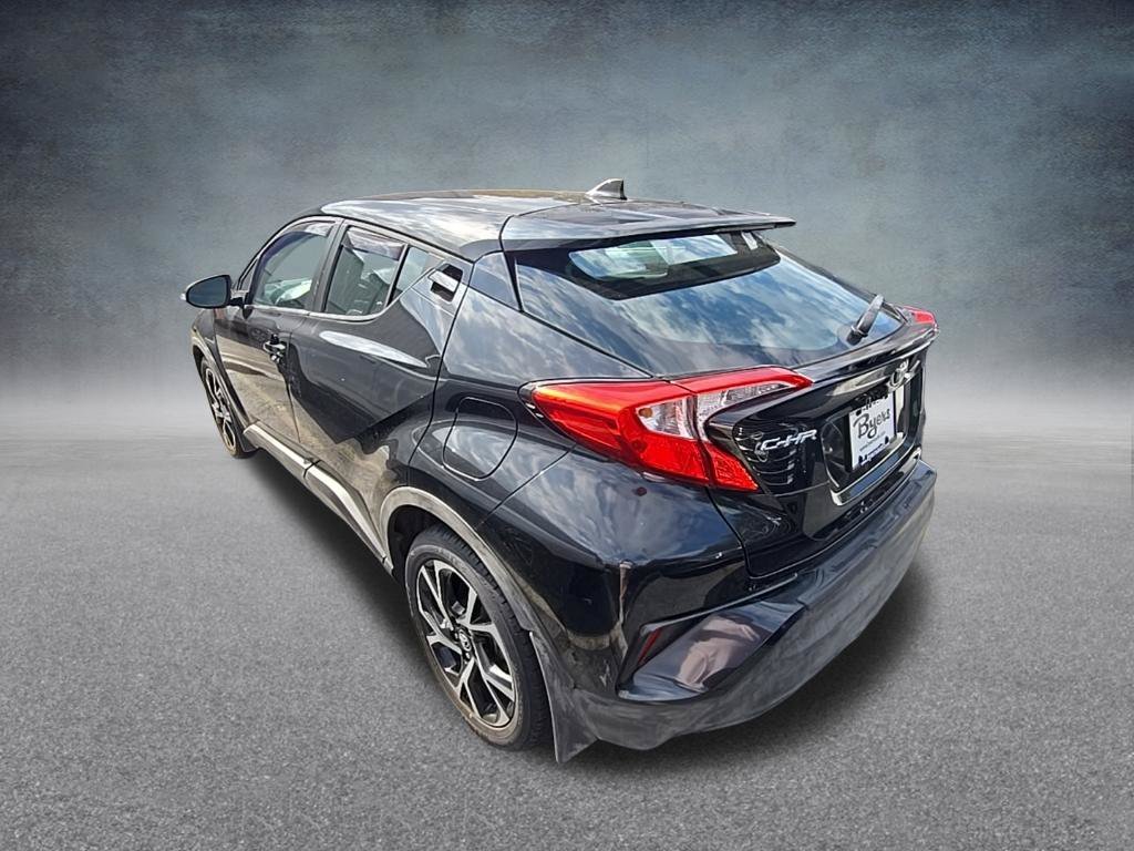 Used 2018 Black Sand Pearl Toyota XLE Premium image 6