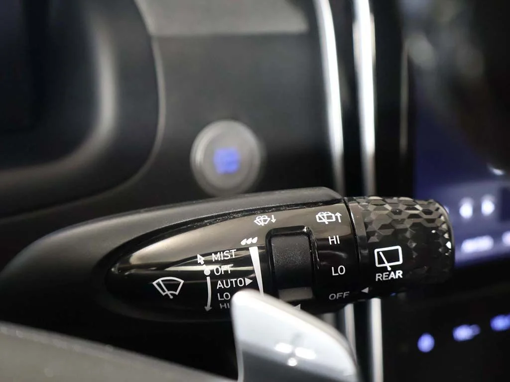 Used 2022 Black Hyundai Limited image 44