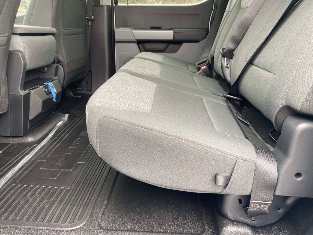 New 2026 Oxford White Ford F-350® XLT image 10
