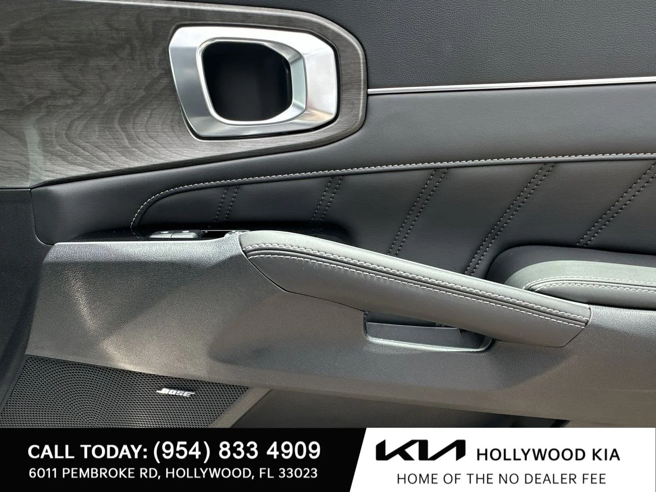 New 2025 Wolf Gray Kia  image 29