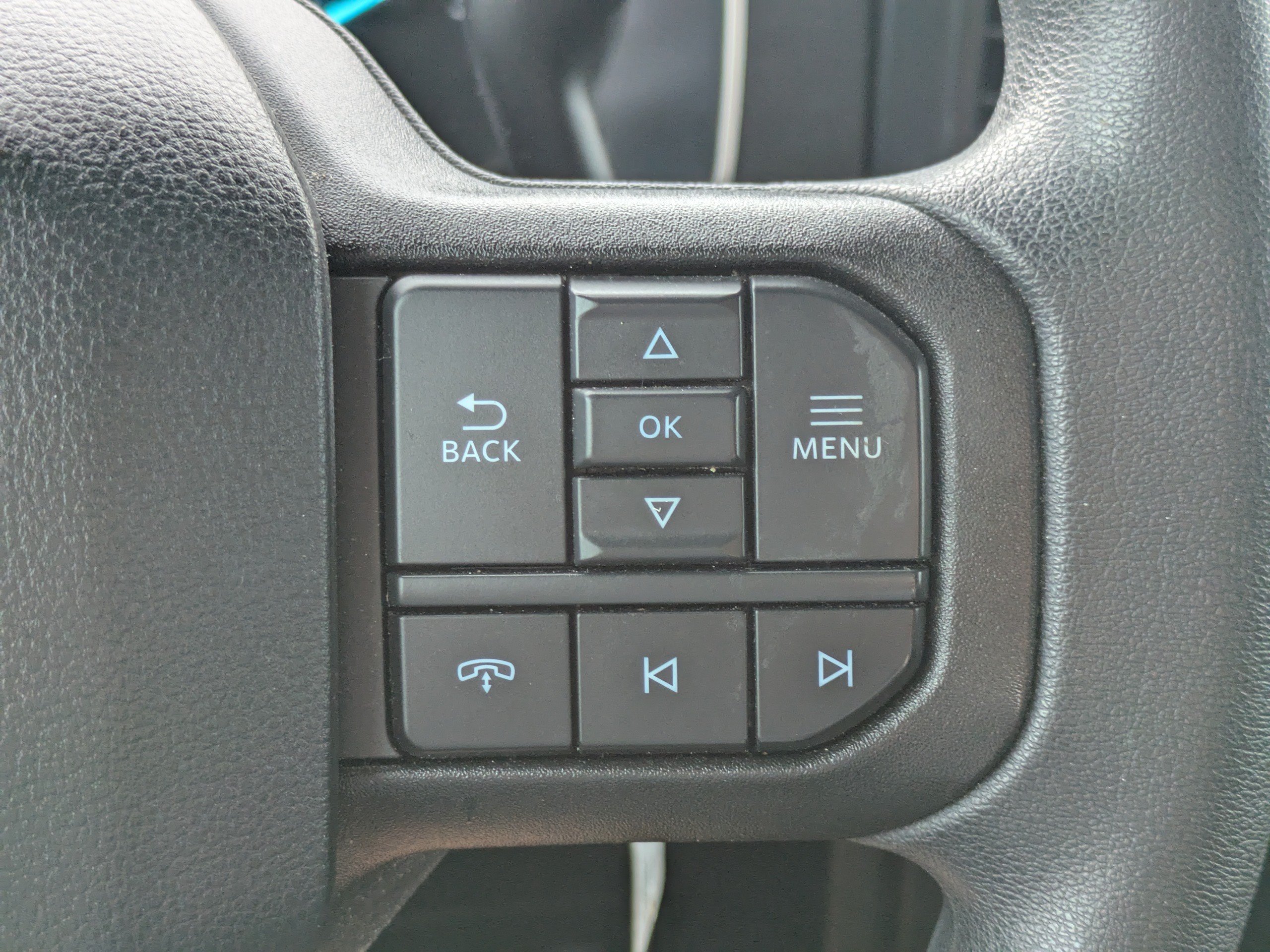 Used 2023  Ford XL image 21