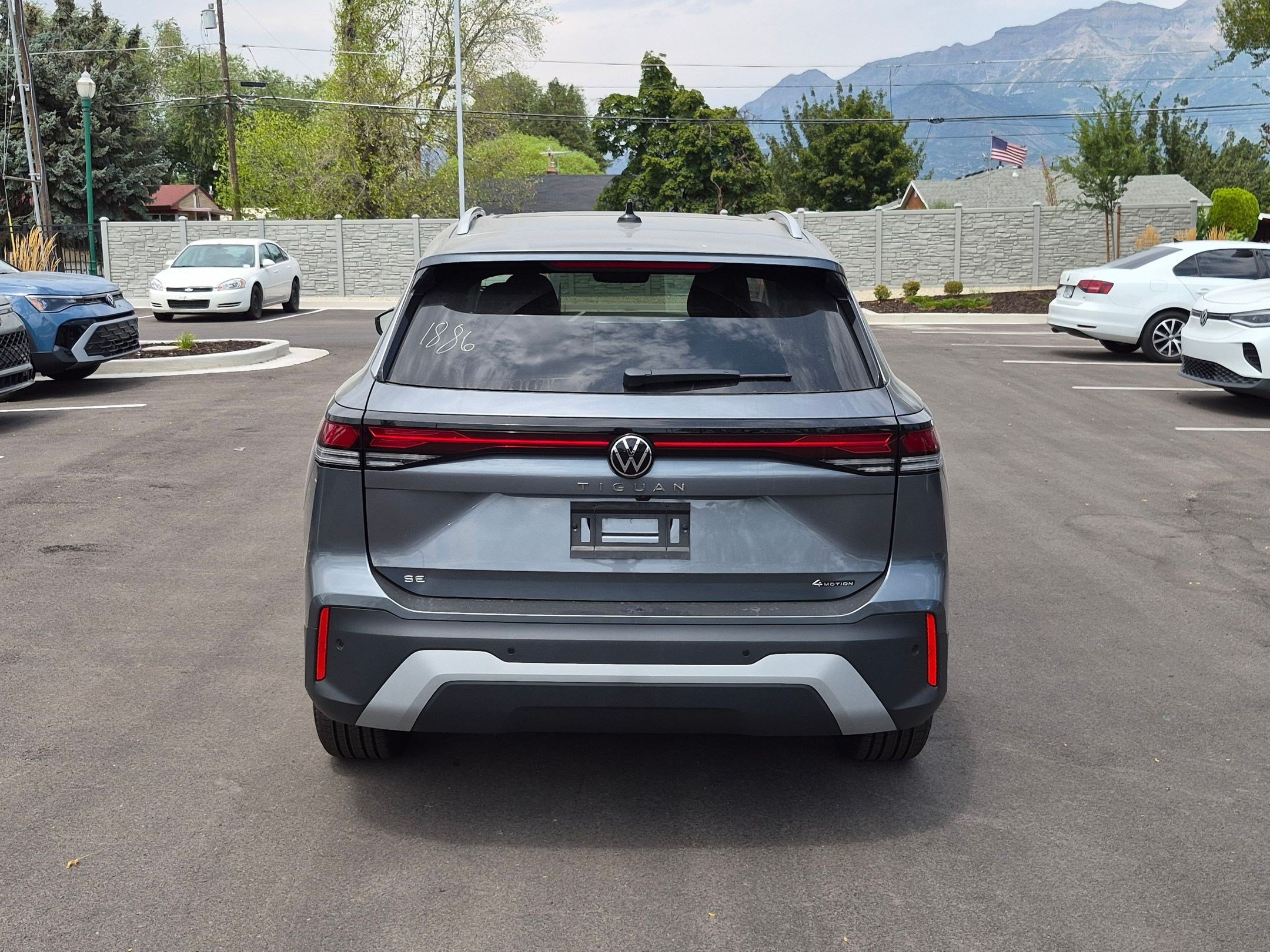 New 2026 Platinum Gray Metallic Volkswagen SE image 4