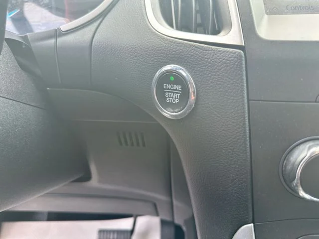 Used 2019 White Ford SEL image 19
