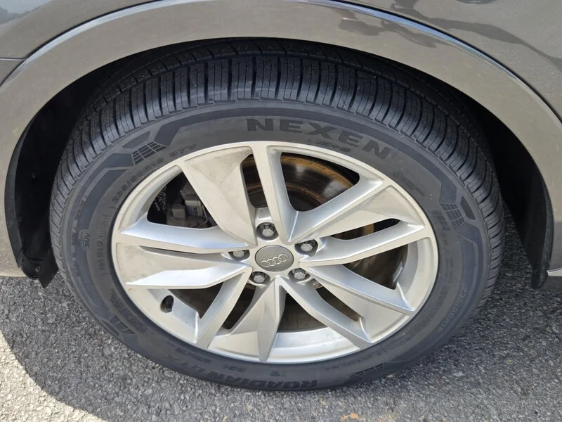 Used 2018 Daytona Gray Pearl AUDI 2.0T PREMIUM image 19