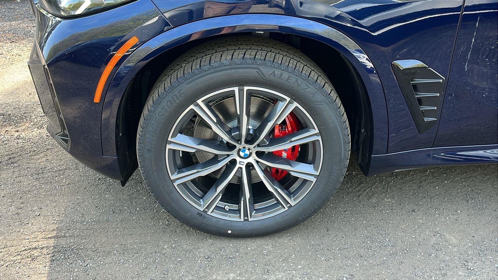 New 2026 Tanzanite Blue II Metallic BMW xDrive40i image 8