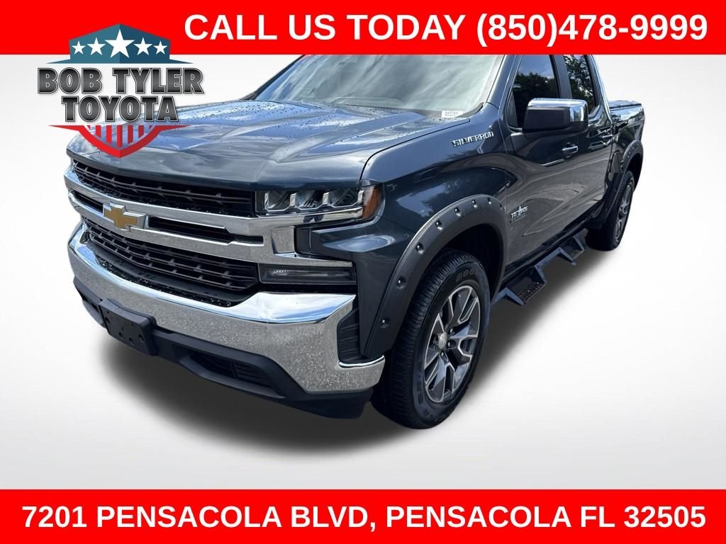 Used 2020 Gray Chevrolet LT image 1