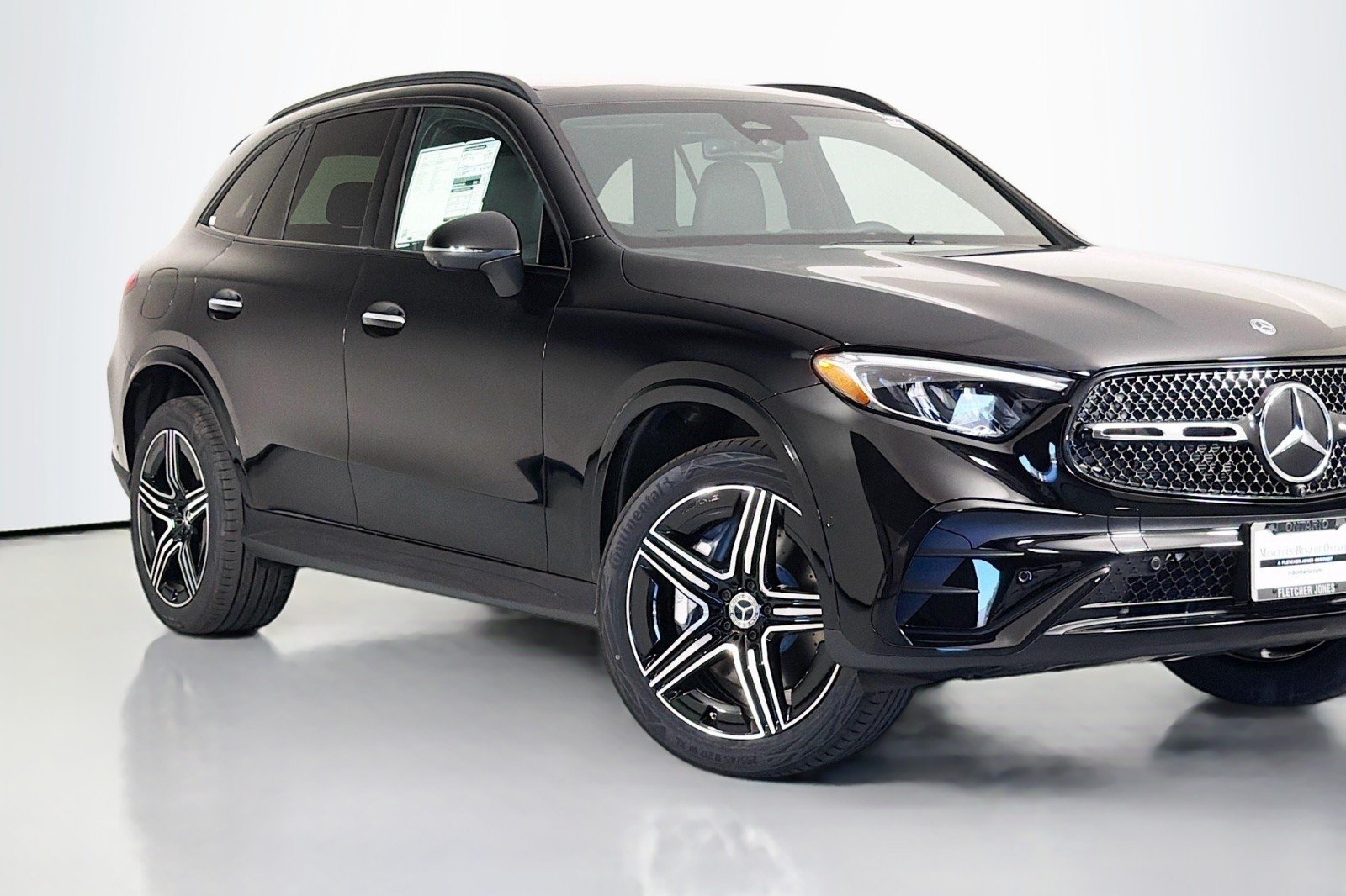 New 2026 Black Mercedes-Benz GLC 300 SUV image 13