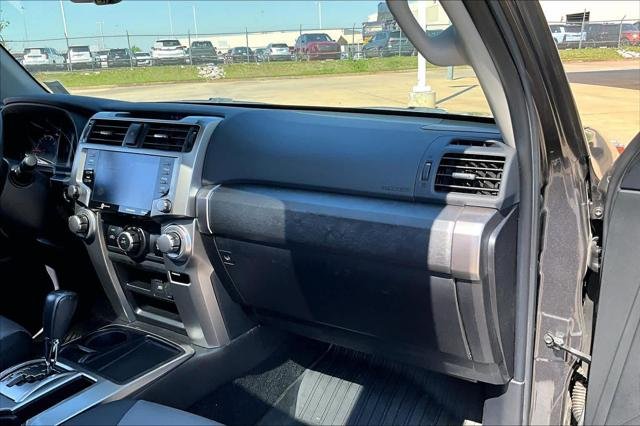 Certified Used 2022 MAGNETIC GRAY MET. Toyota  image 17