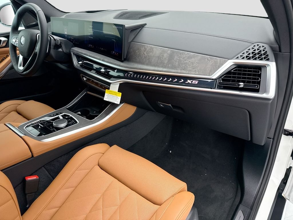 New 2026 White Metallic BMW sDrive40i image 16