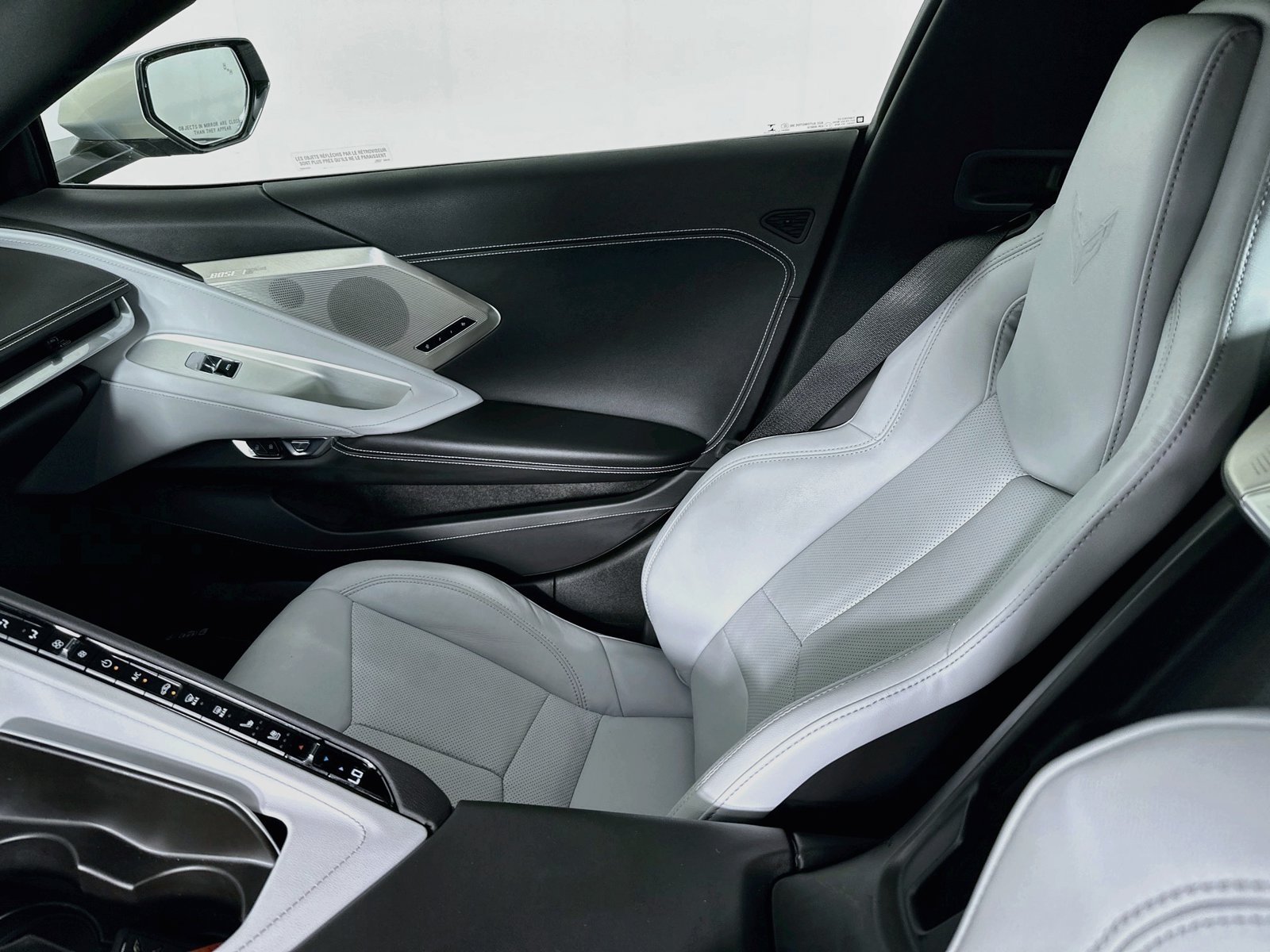Used 2021 Silver Chevrolet Stingray image 25