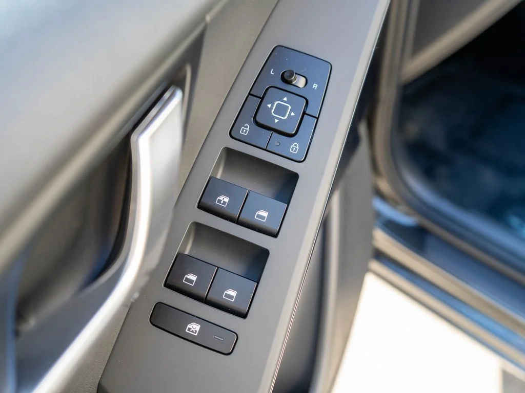 New 2026 Interstellar Gray Kia LX image 16