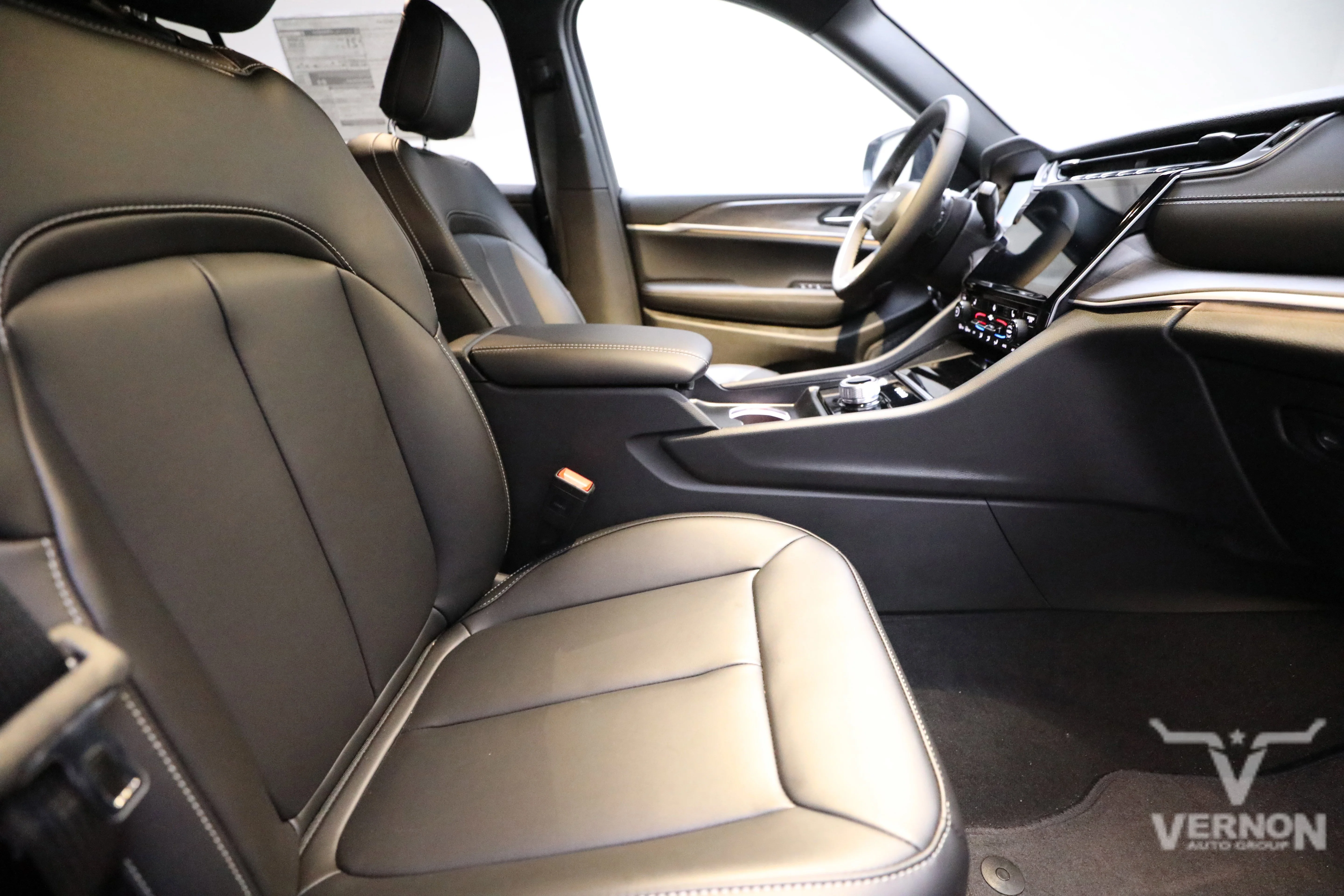 New 2025 Jeep Grand Cherokee L Limited 4x4