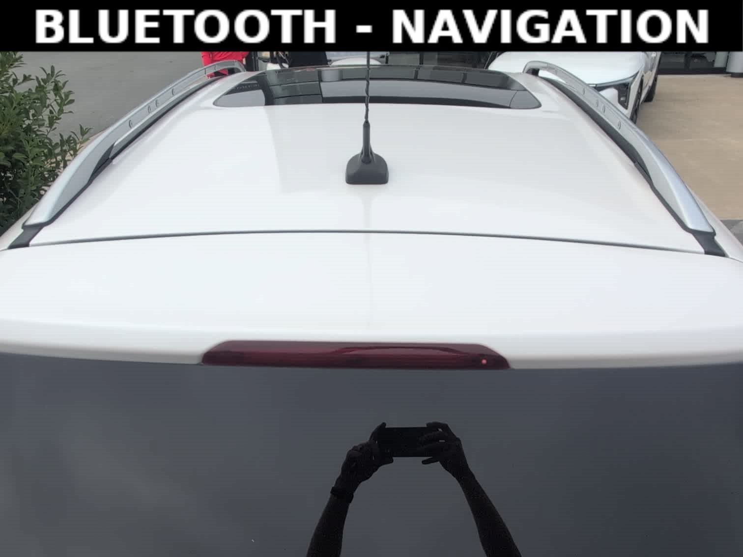 Used 2018 White Platinum Metallic Tri-Coat Ford Titanium image 6