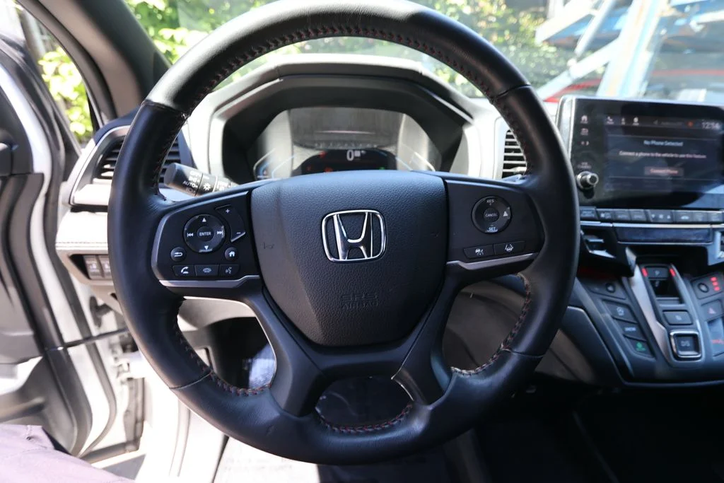 Certified Used 2024 Platinum White Pearl Honda Sport image 22