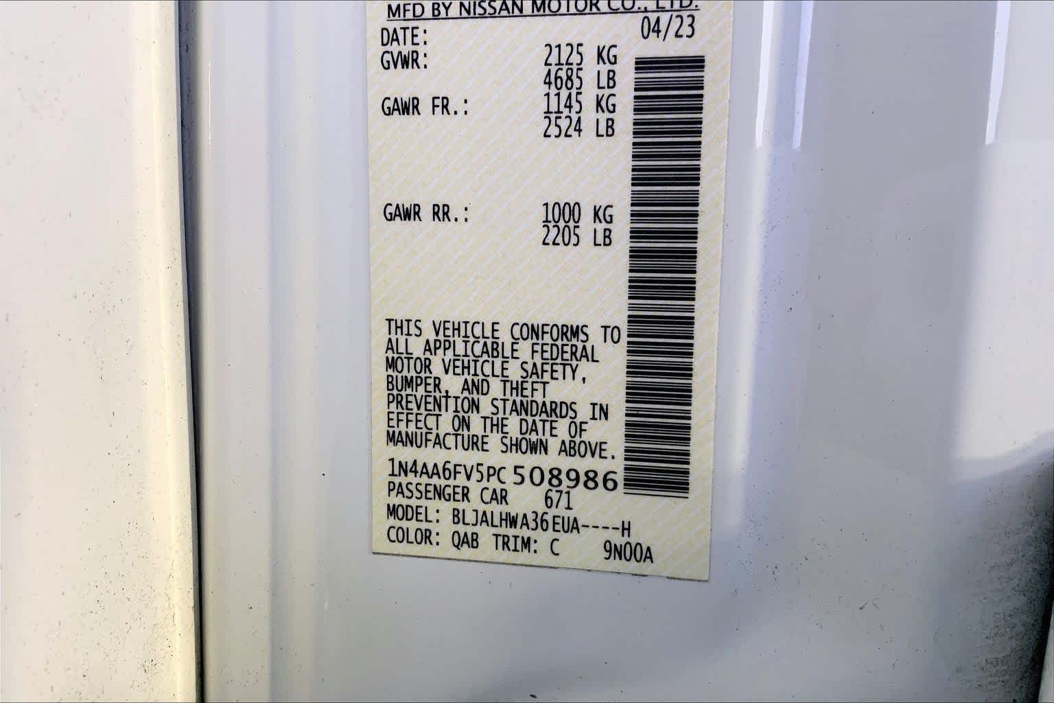 Used 2023 Pearl White Tricoat Nissan Platinum image 31
