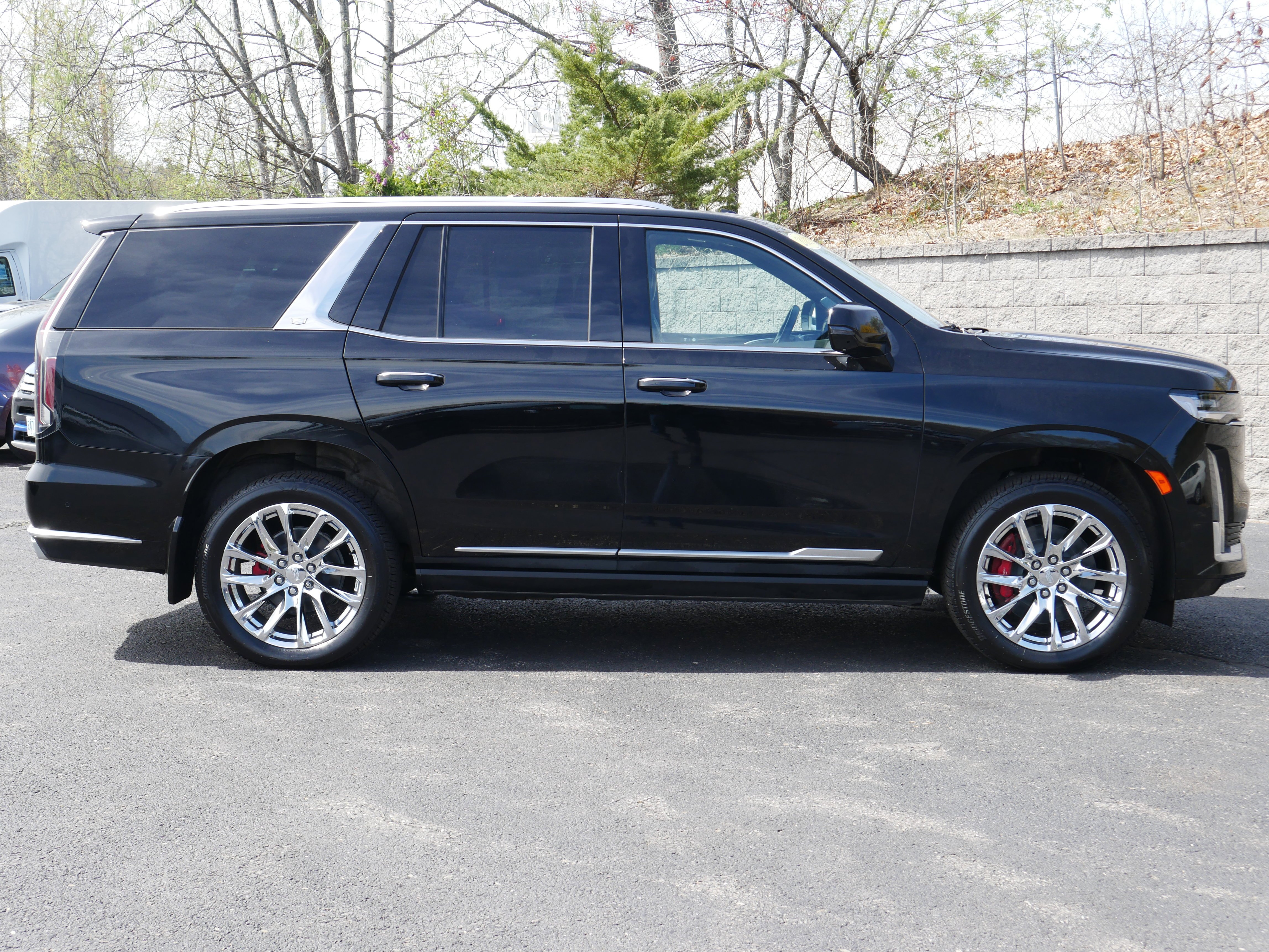 Used 2021 Black Raven Cadillac Premium Luxury Platinum image 11