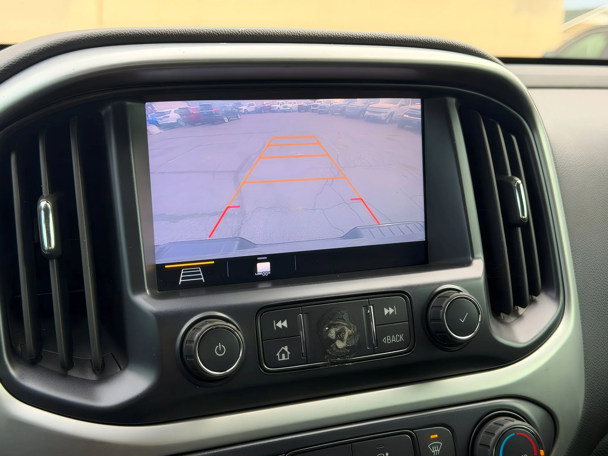 2020 Chevrolet Colorado LT - Photo 23