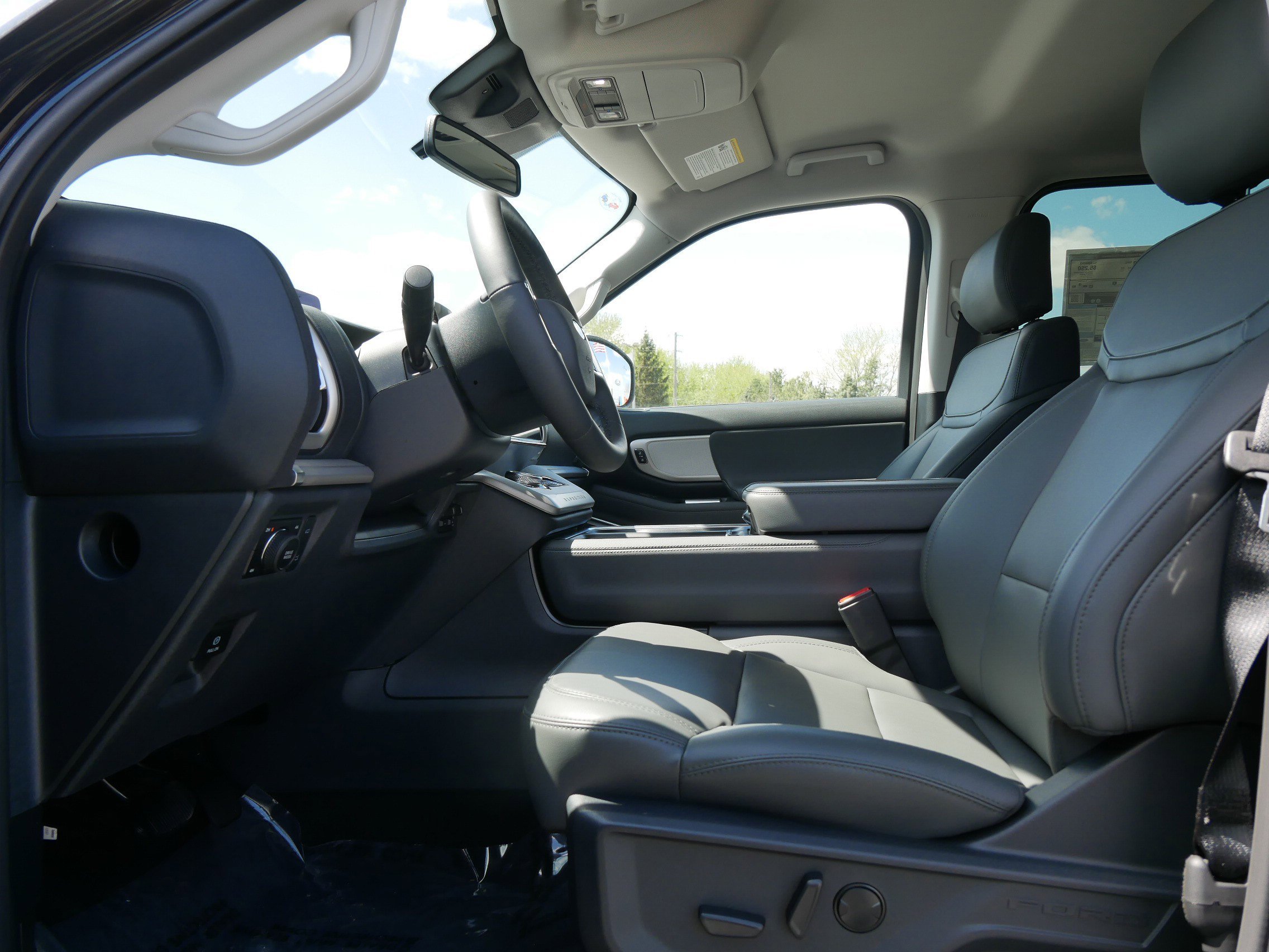 2026 Ford Expedition Active - Photo 7