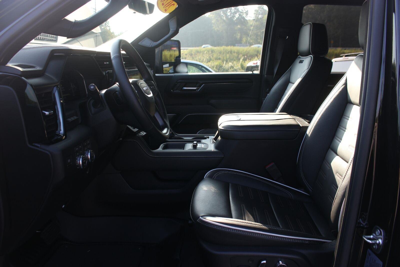 Used 2026 Onyx Black GMC AT4X image 16