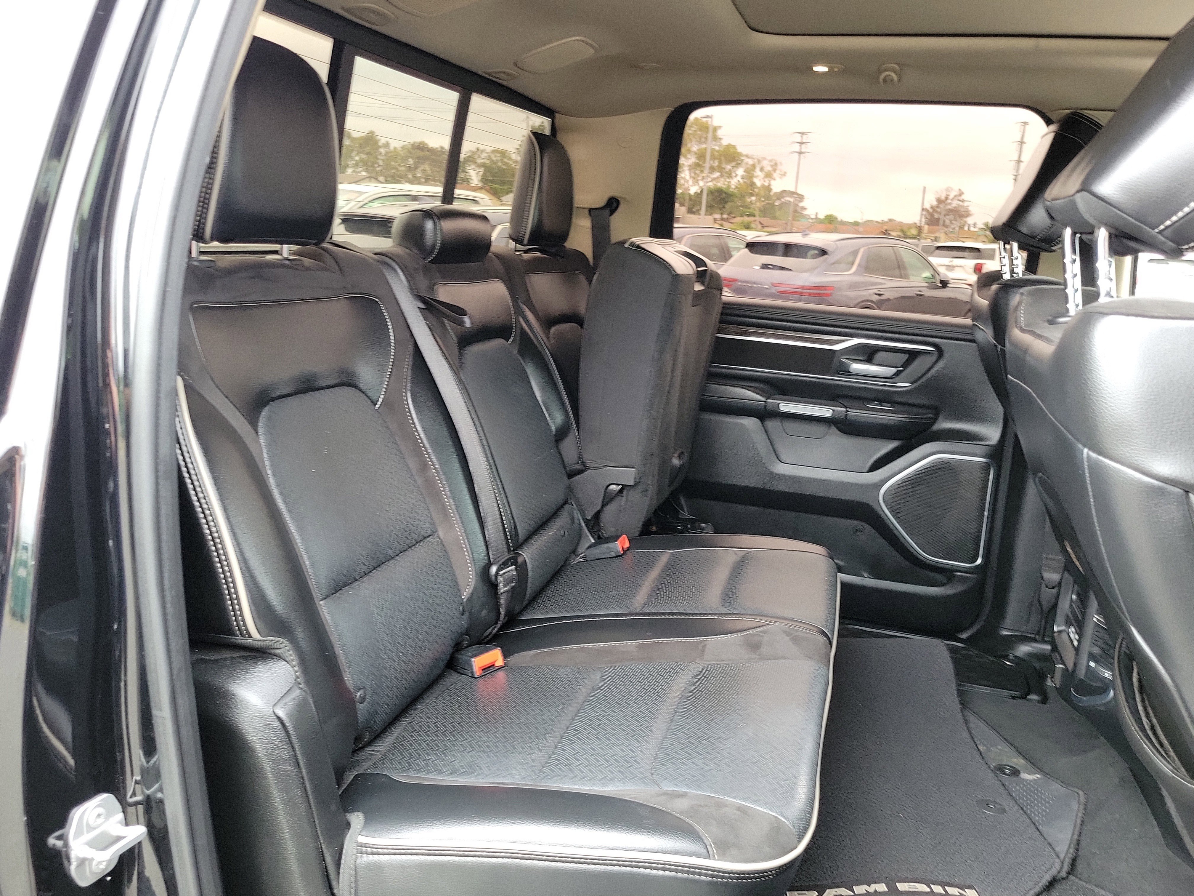 2019 RAM Ram 1500 Pickup Laramie - Photo 21