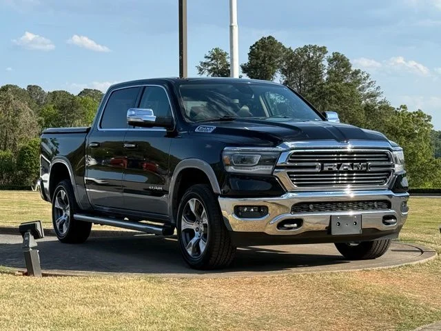 2019 RAM 1500 Laramie 4x4 Crew Cab 5'7's photo
