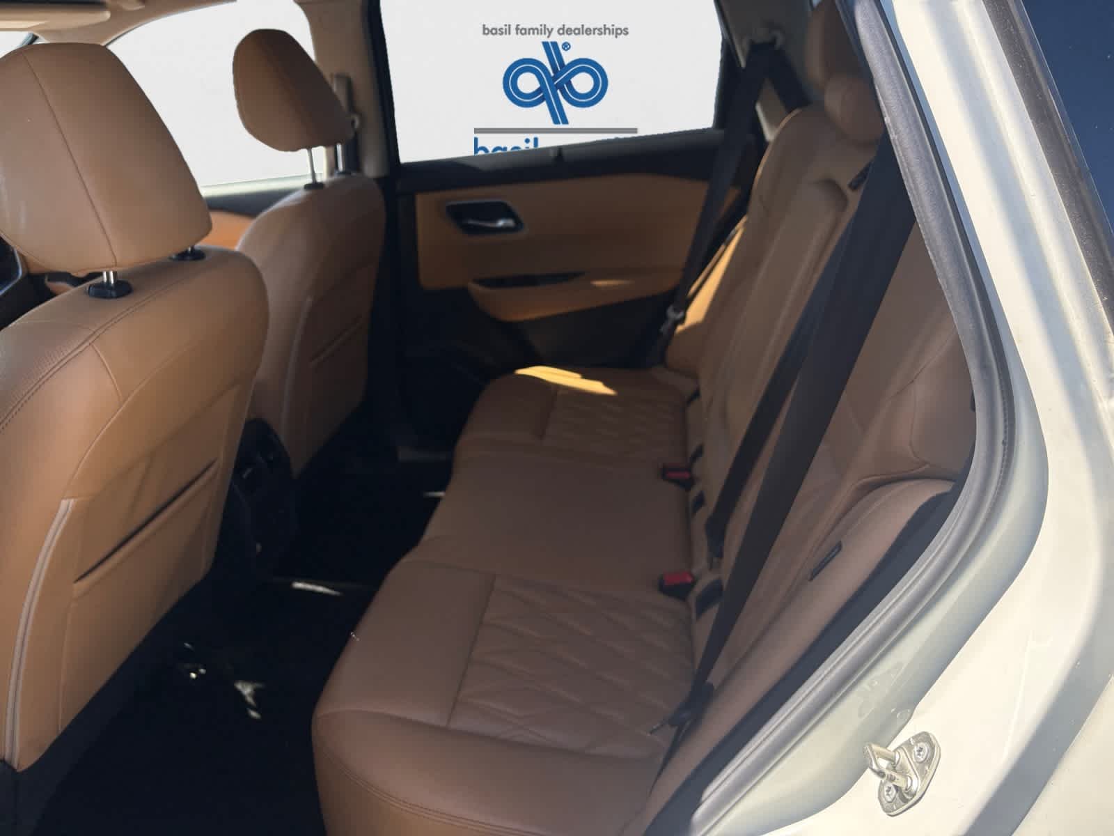 Used 2021 Pearl White Tricoat/Super Black Nissan Platinum image 20