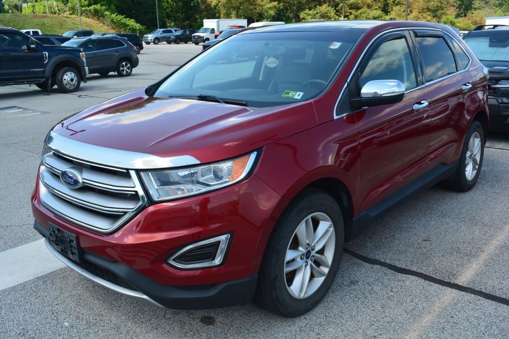 Used 2015 Red Ford SEL image 1