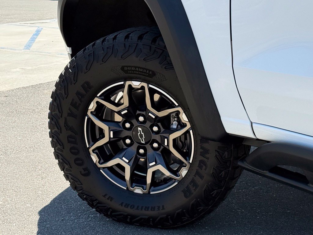 Certified Used 2025 Summit White Chevrolet ZR2 image 21