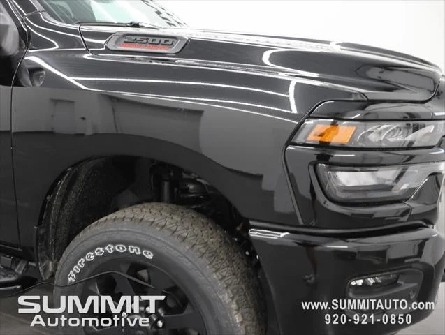 New 2026 Diamond Black Crystal Pearl-Coat Exterior Paint RAM BIG HORN image 27