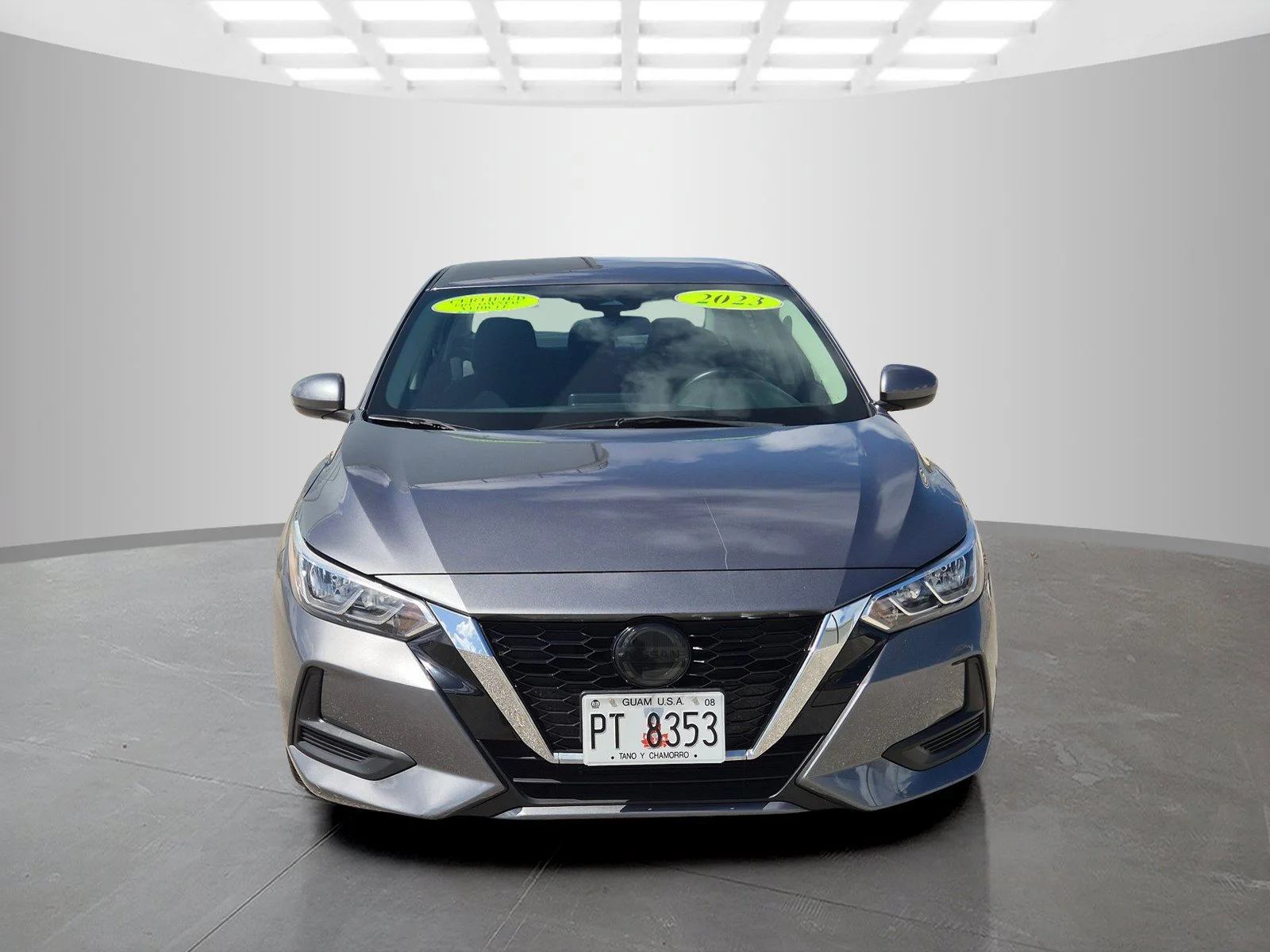 Used 2023 Gray Nissan S image 8
