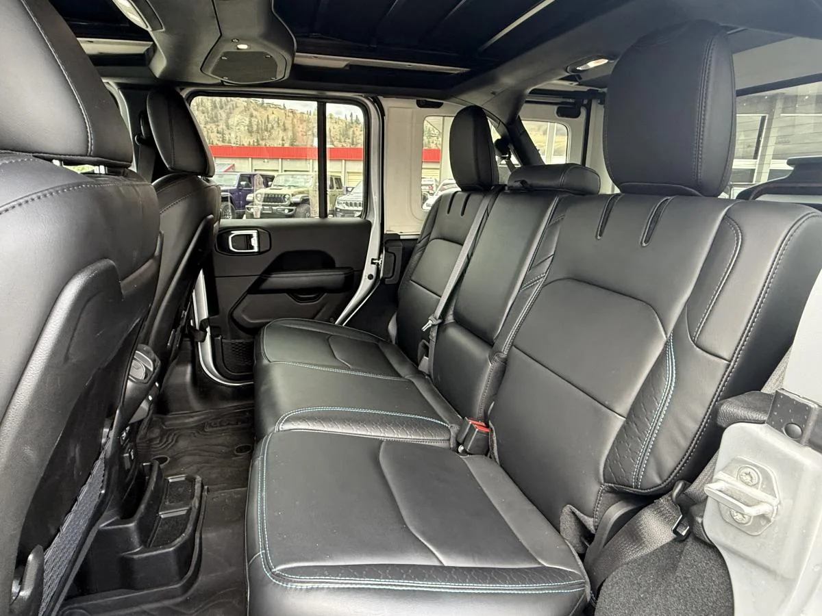 Used 2024 Silver Jeep High Altitude image 16