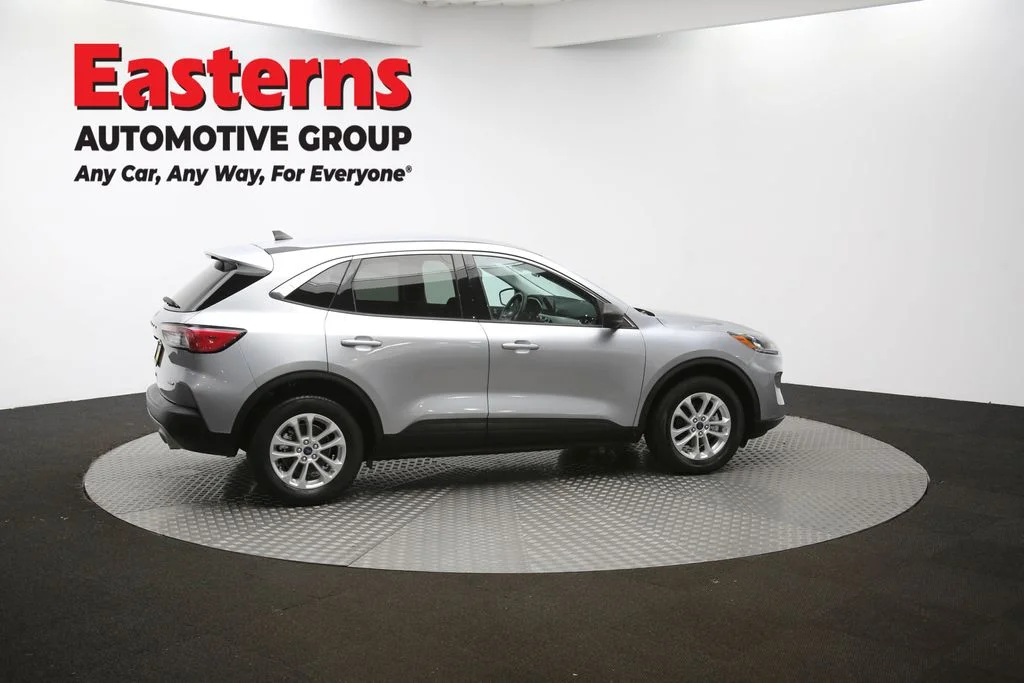 Used 2022 Silver Ford SE image 42