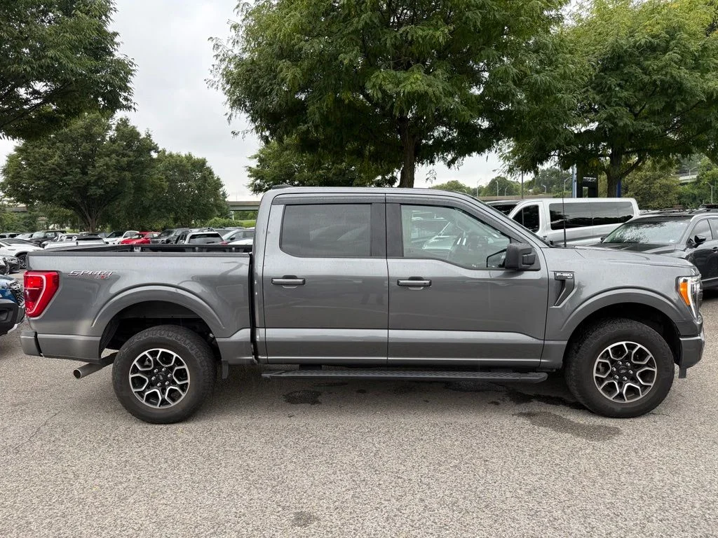 Used 2023 Gray Metallic Ford XLT image 11