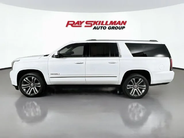 Used 2019 White GMC Denali image 4