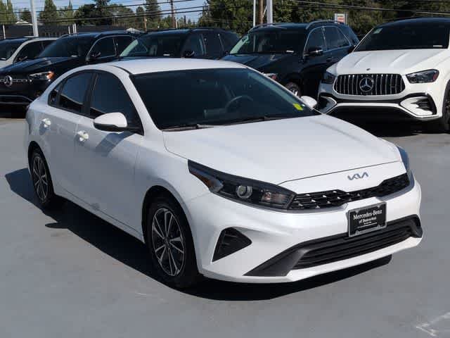 Used 2023 Snow White Pearl Kia LXS image 2
