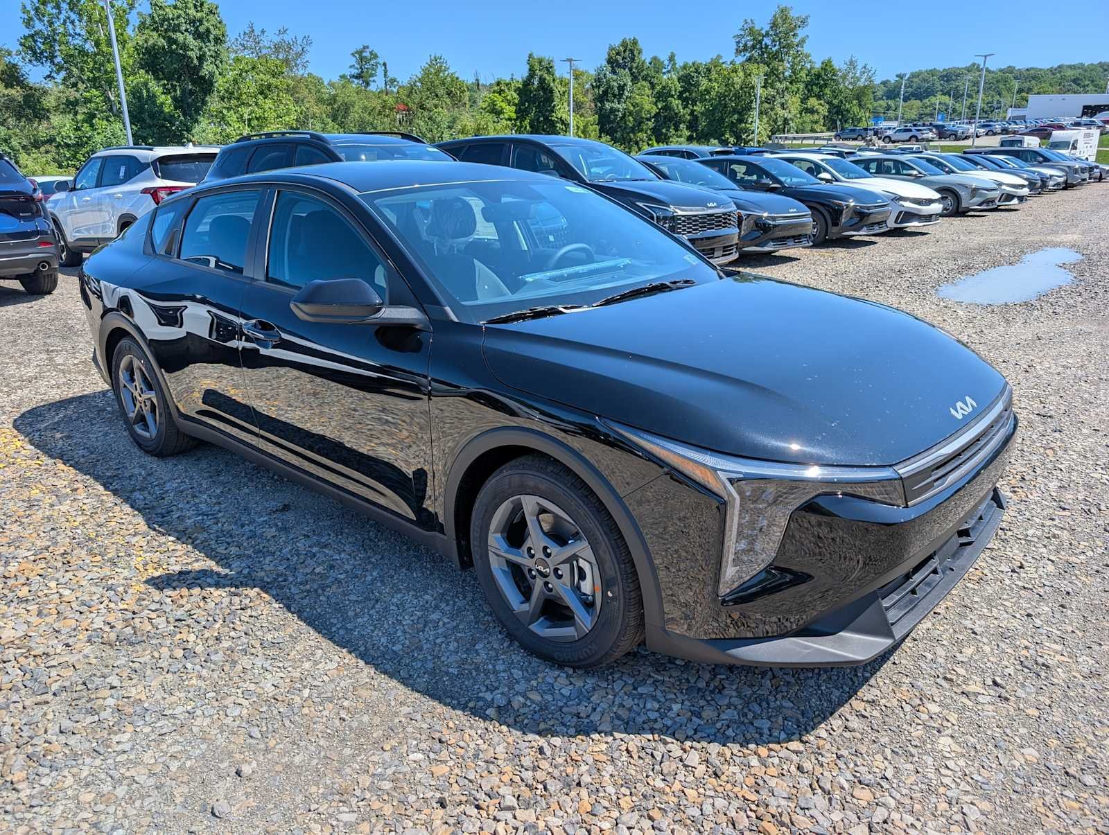 New 2026 Aurora Black Pearl Kia LXS image 6