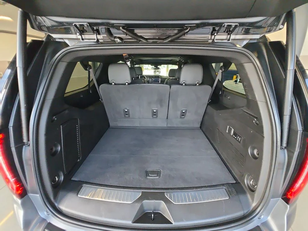 Used 2022 Gray GMC Denali image 23