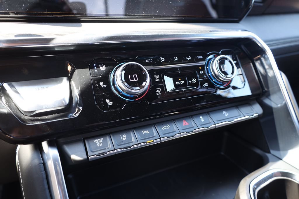 2026 GMC Sierra 3500HD Denali Ultimate - Photo 16