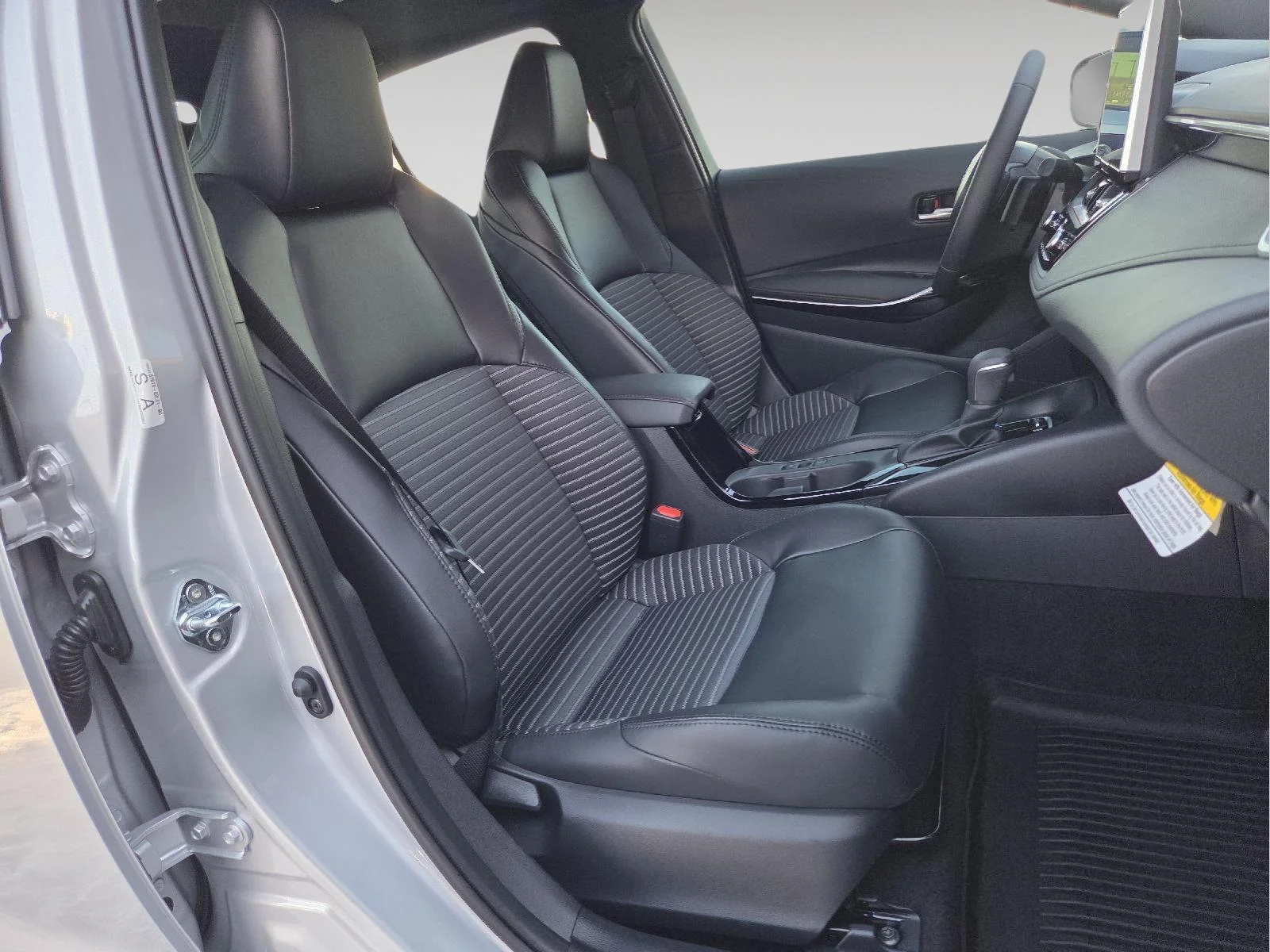 2026 Toyota Corolla XSE - Photo 35