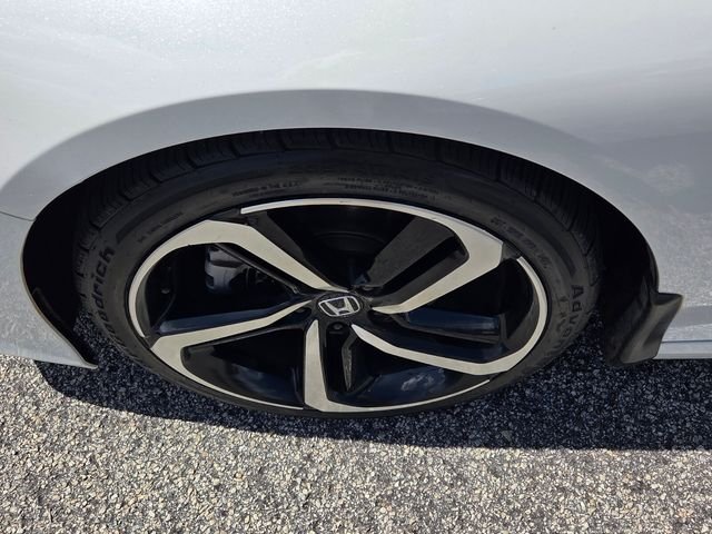 Used 2022  Honda Sport image 18