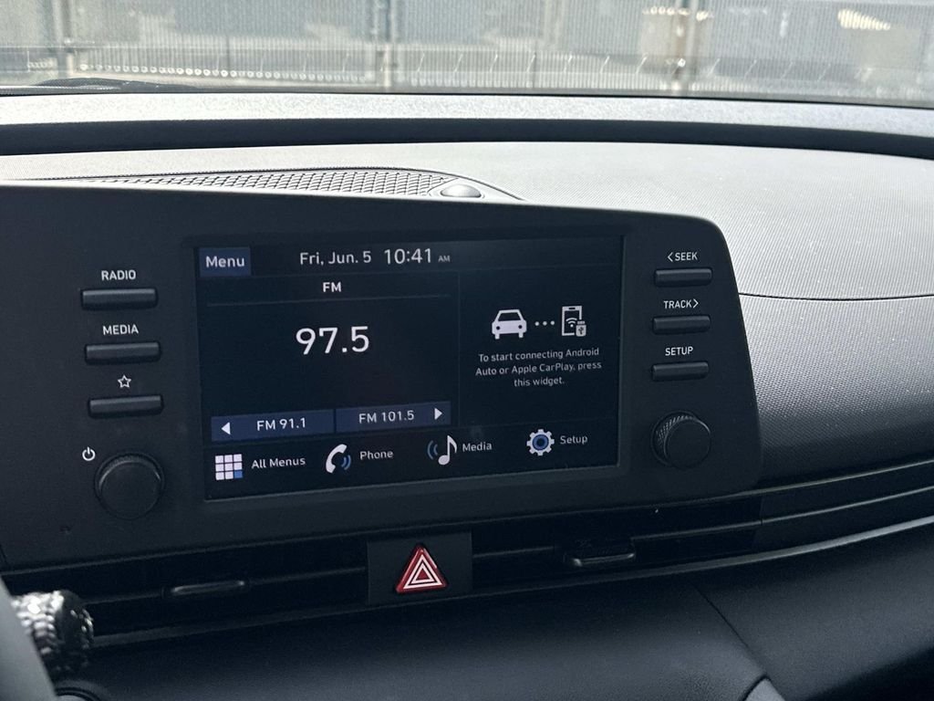 Certified Used 2025 White Hyundai SEL Sport image 3