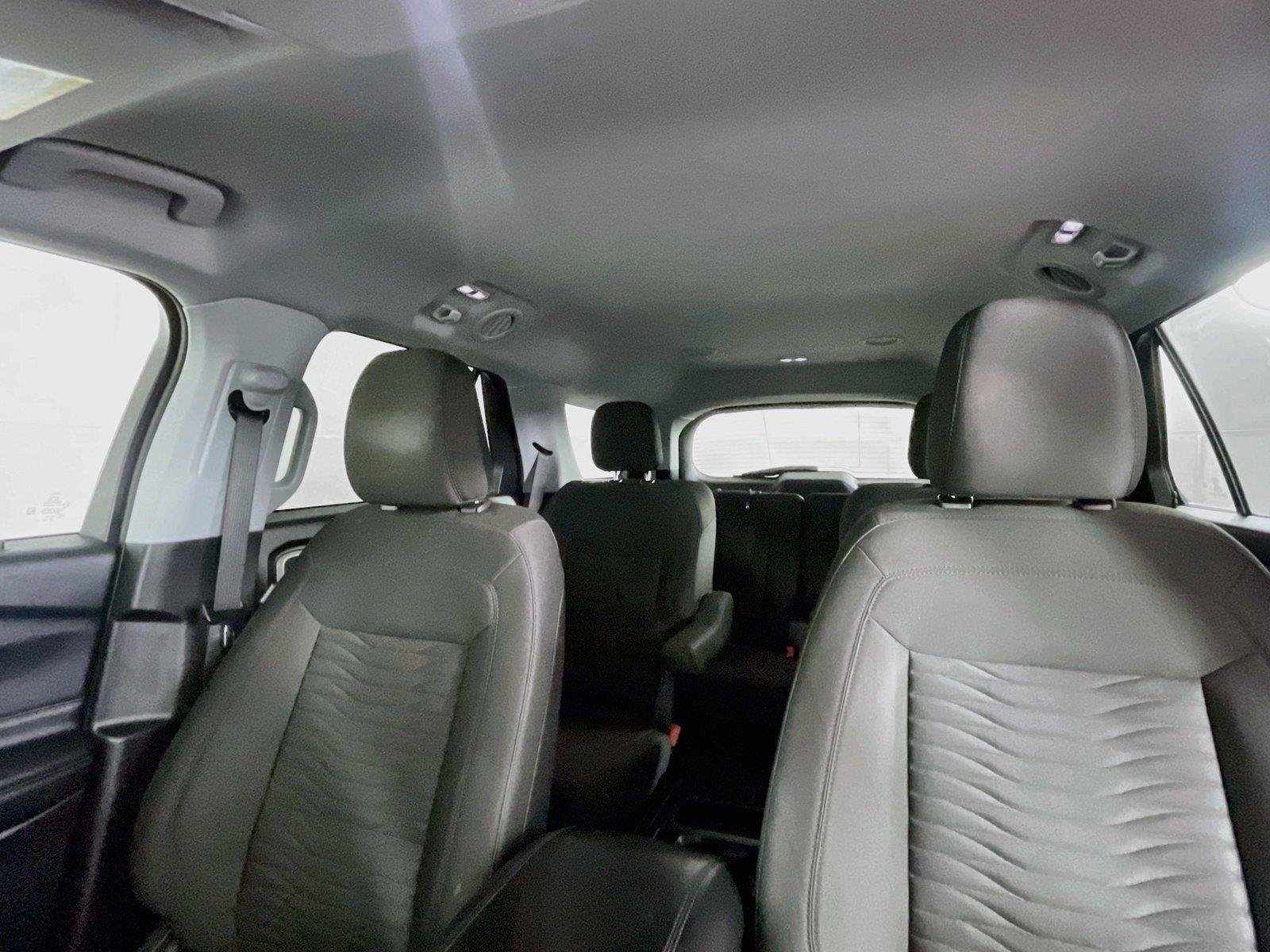 Used 2021 Iconic Silver Ford XLT image 12